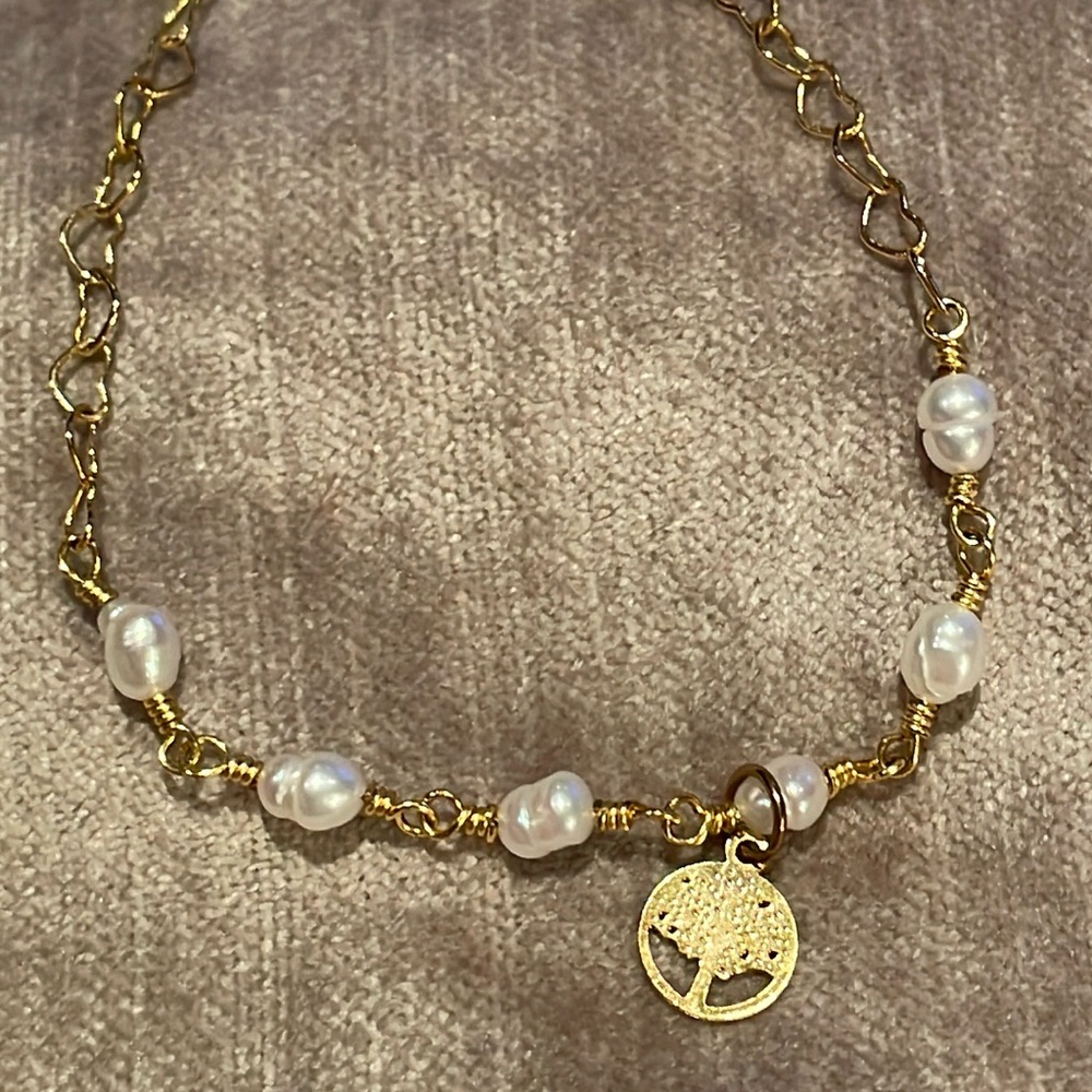 Rice Pearl & Hearts Dainty Bracelet Tree of Life Charm 7.25”
